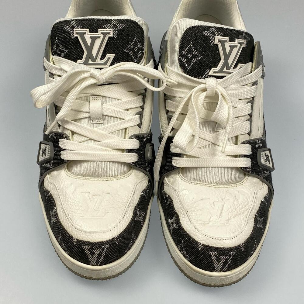 LOUIS VUITTON LV Trainer Sneakers Gray - Picture 3 of 10